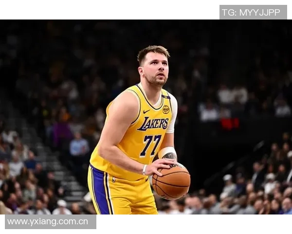 詹姆斯谈东契奇的影响力称无球游走与切入是最佳选择